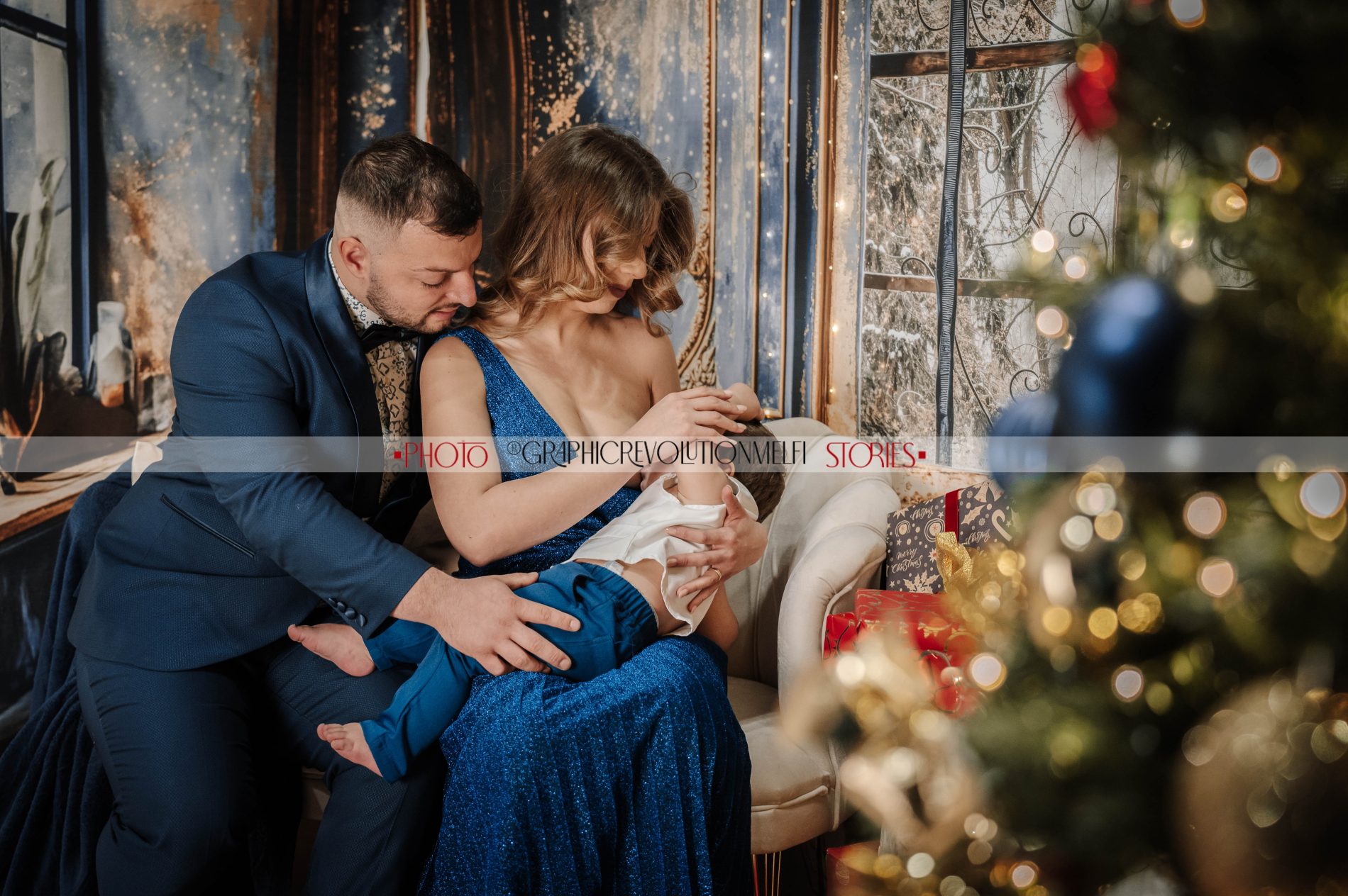 Servizio fotografico di Natale a Melfi Fotografie di Famiglia a Natale in Basilicata melfi foto gravidanza maternità lavello potenza prematrimoniale matrimonio idee regalo natale regalo natale economici regali natale originali 